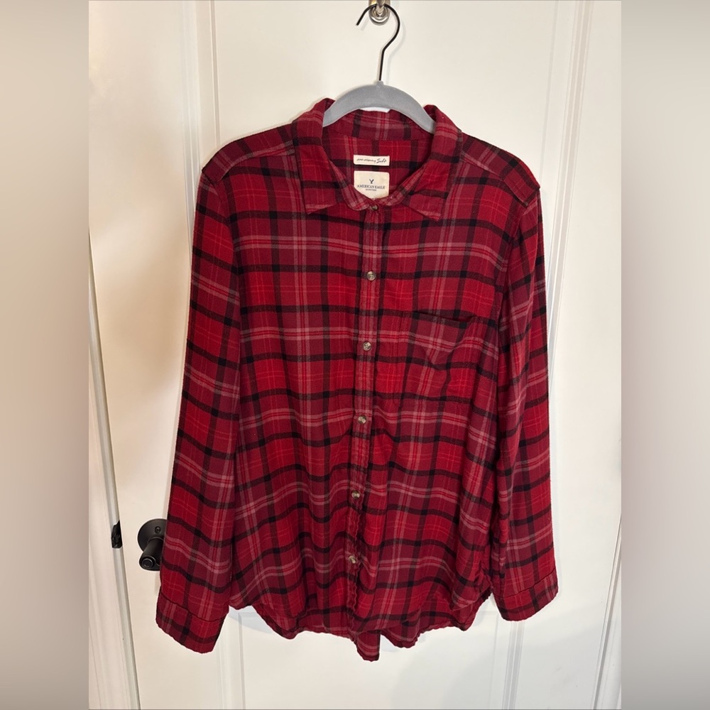 American Eagle Outfitters Blouse Womens Medium Boyfriend Fit Red Plaid Flannel